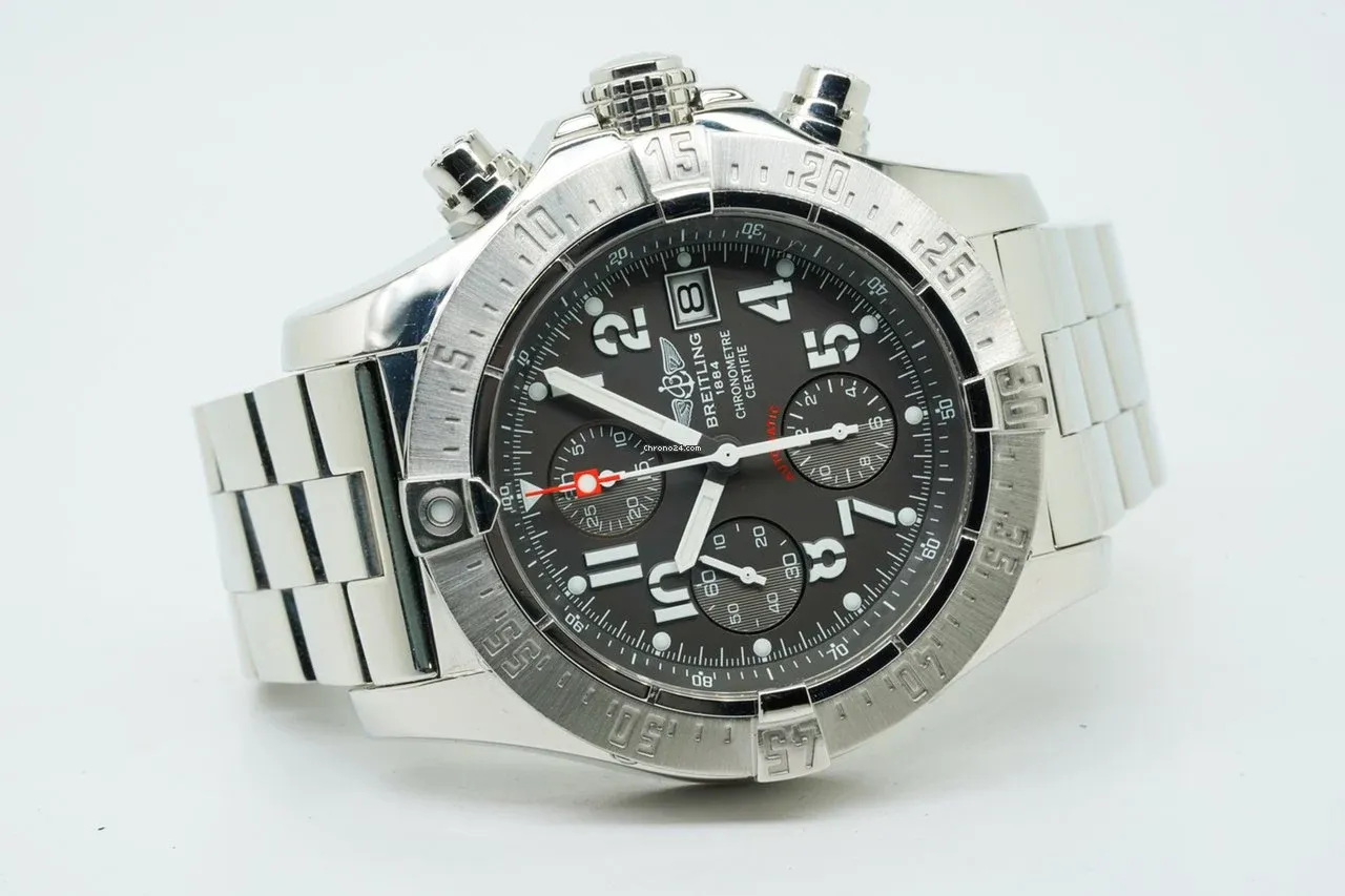 Breitling Avenger A13380 6