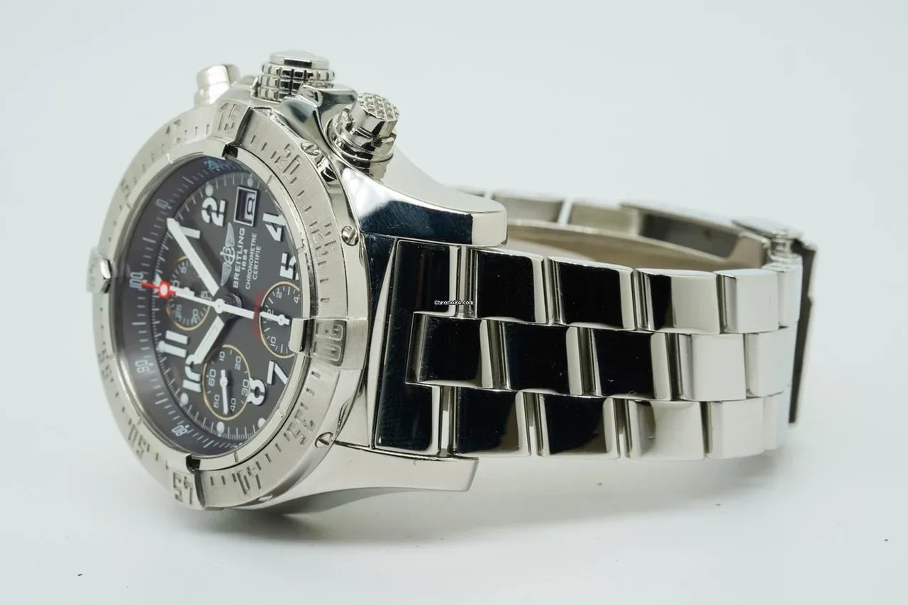 Breitling Avenger A13380 7