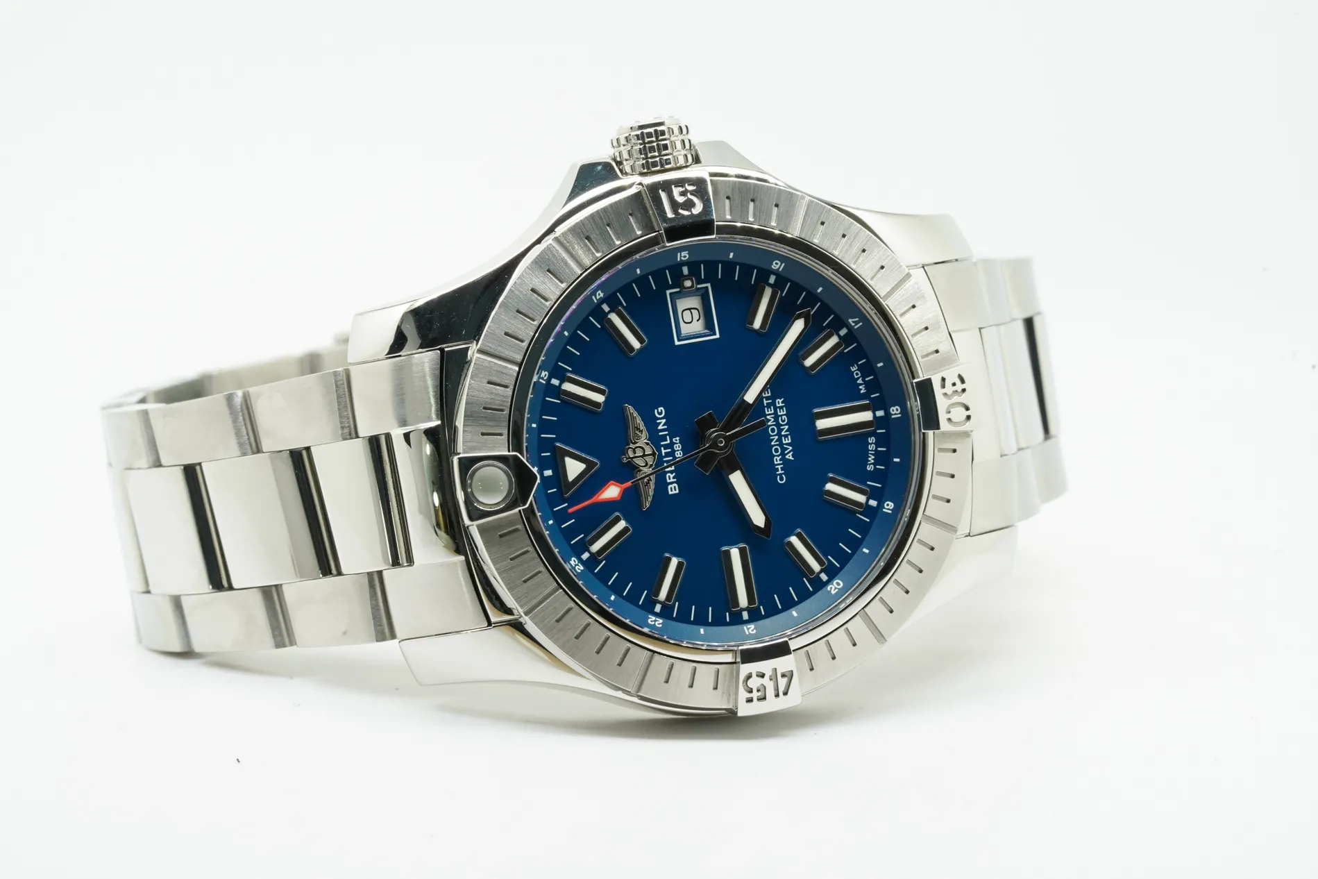 Breitling Avenger A17318 43mm 3