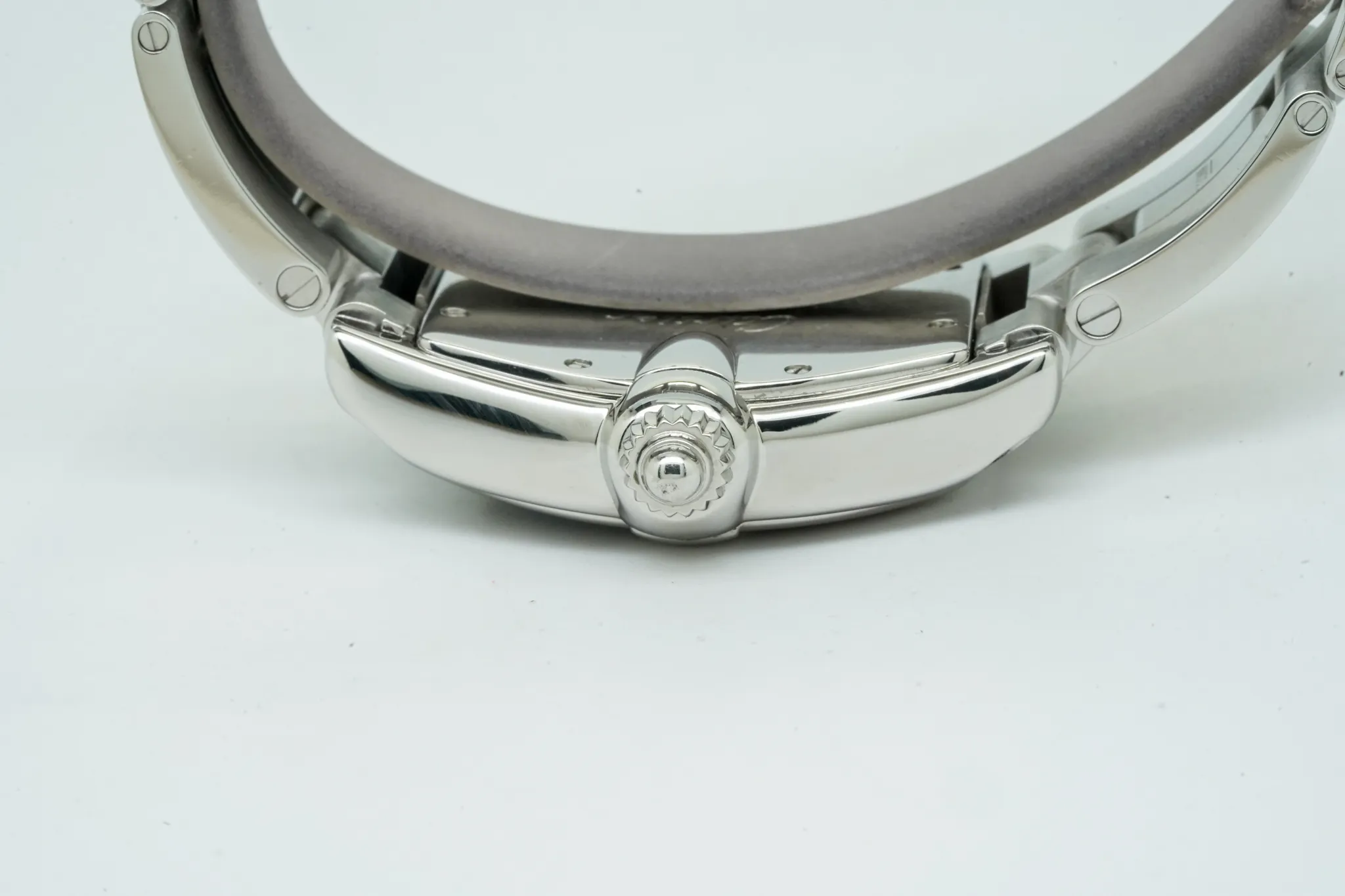 Cartier Roadster W62002V3 38mm 14