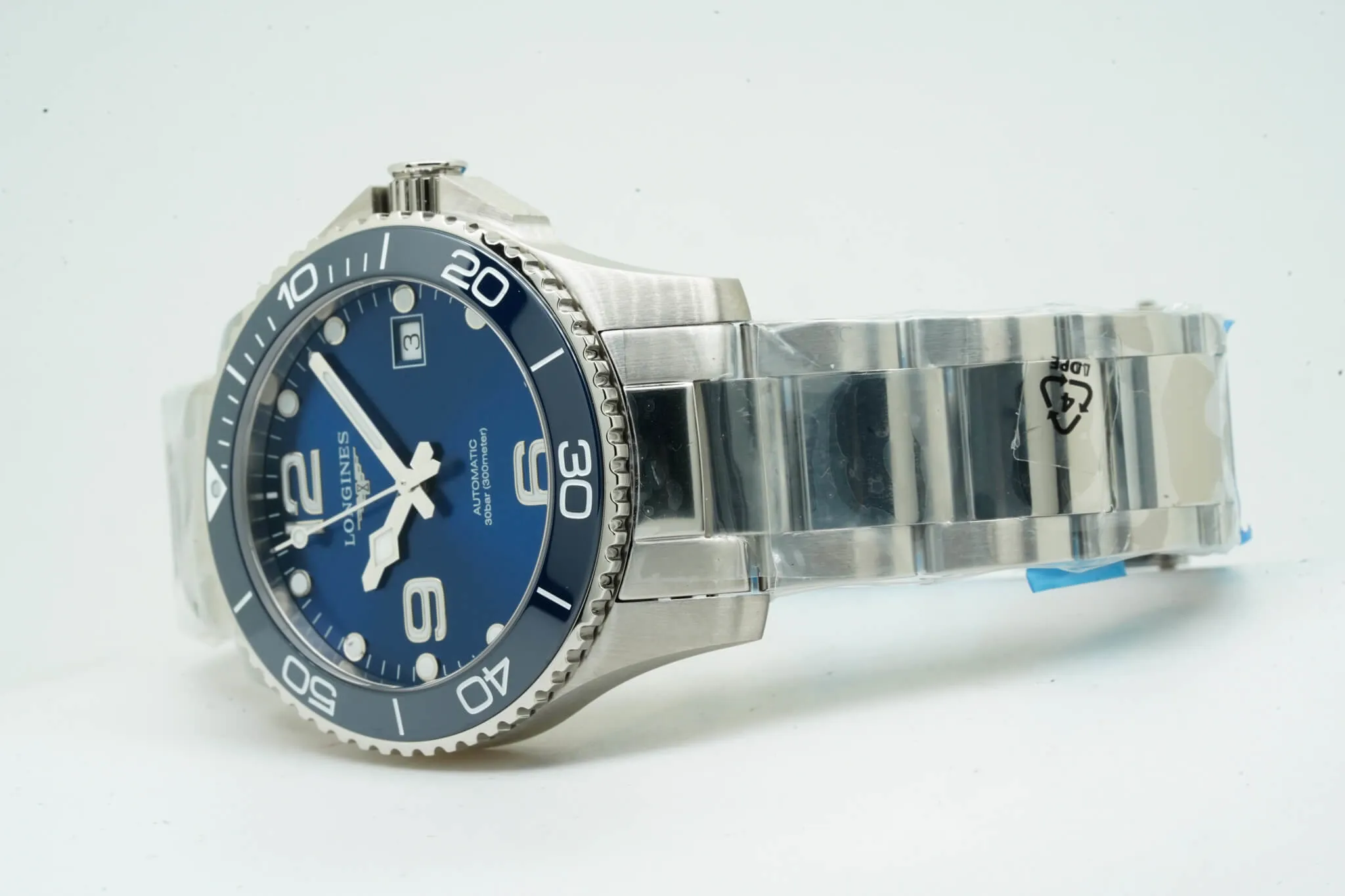 Longines HydroConquest L37804966 39mm Blue 11