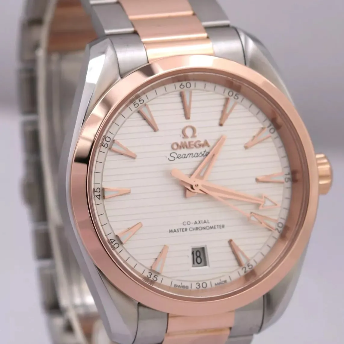 Omega Aqua Terra 220.20.38.20.02.001 38mm Rose gold Silver 2