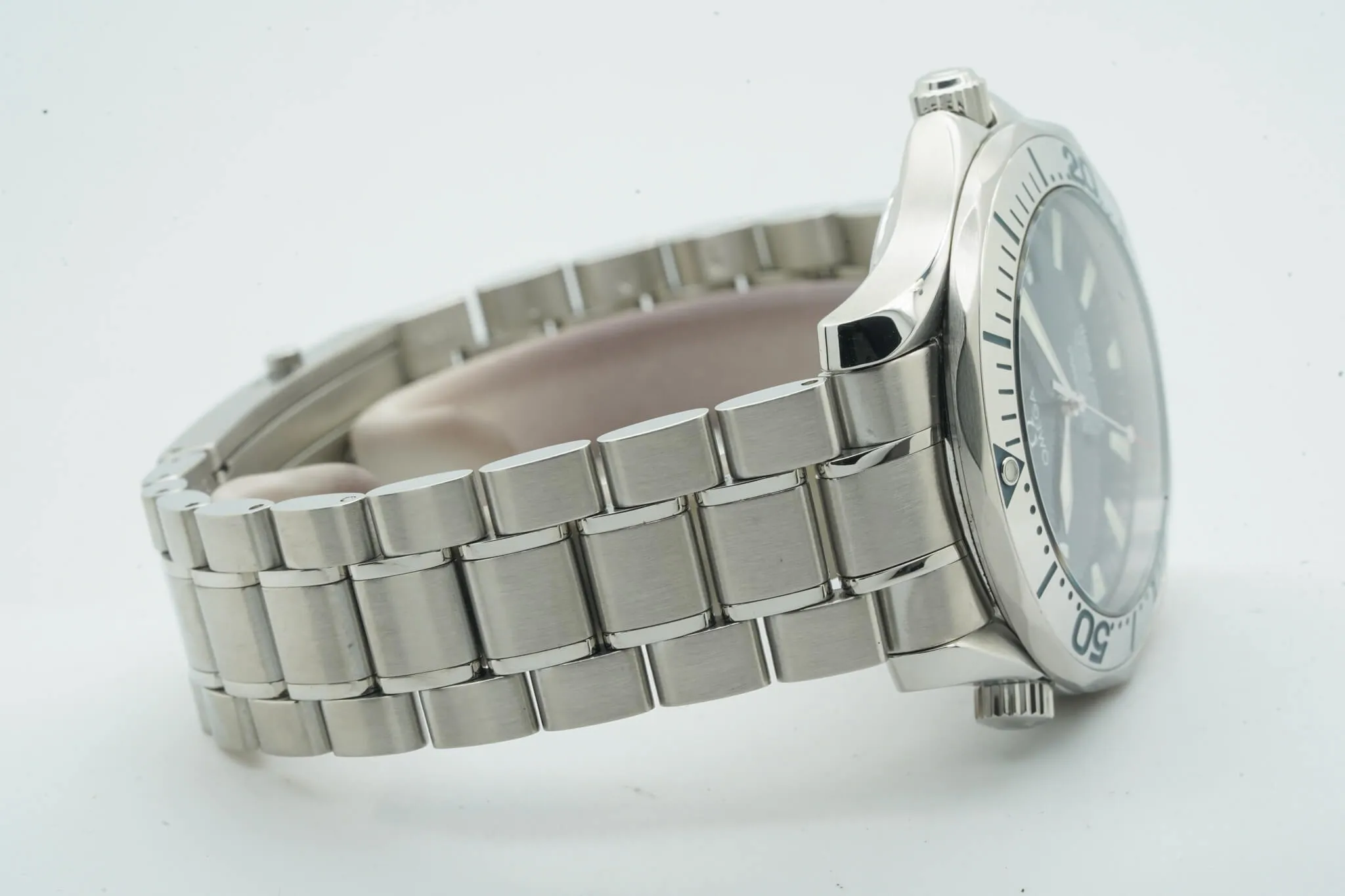 Omega Aqua Terra 231.10.42.21.02.003 41mm Silver 9