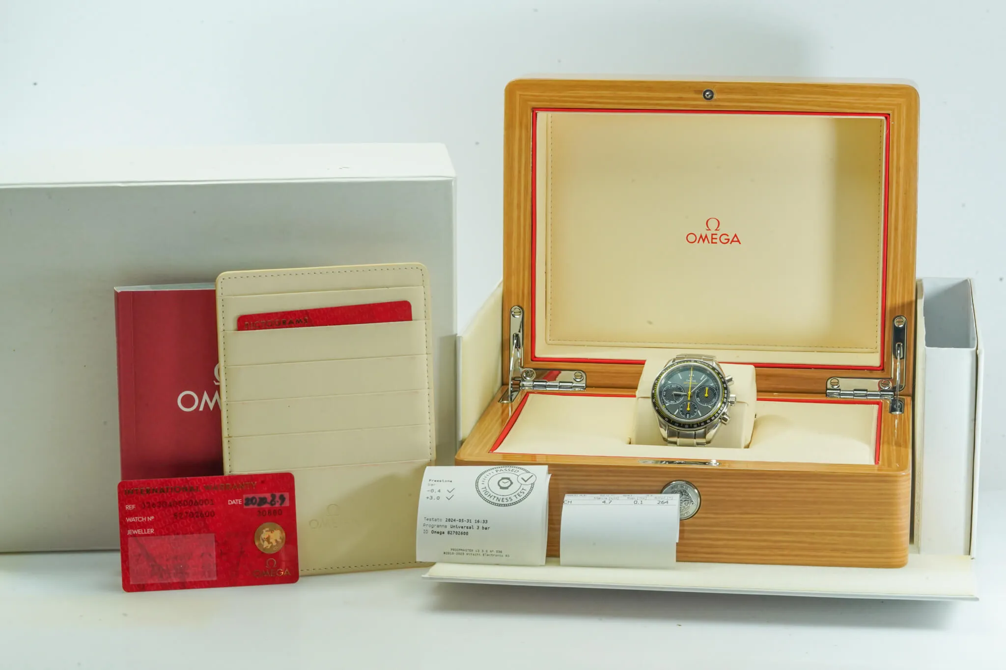 Omega Speedmaster Racing 326.30.40.50.06.001 40mm Gray 1