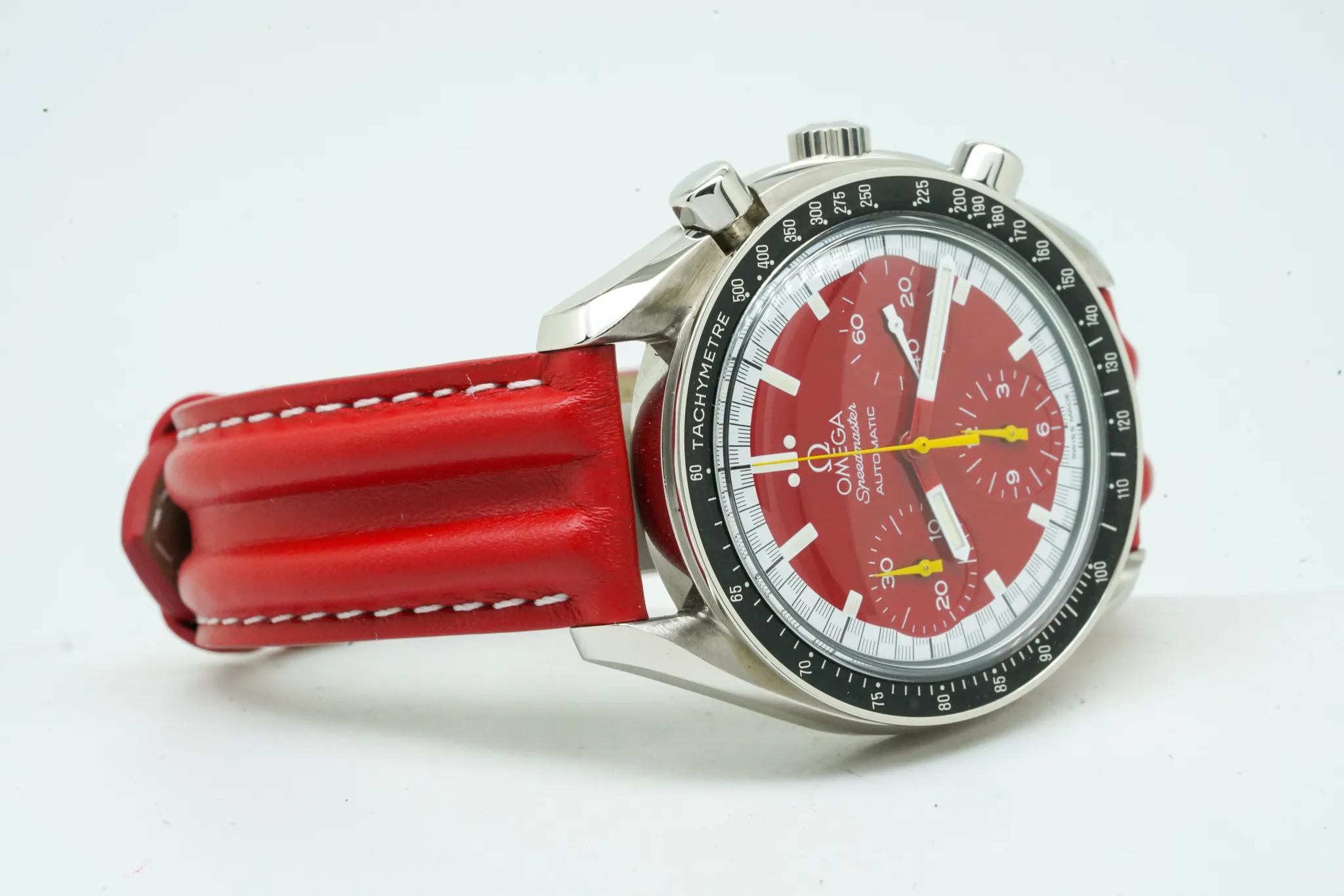 Omega Speedmaster Reduced 3810.61.41 Red 9