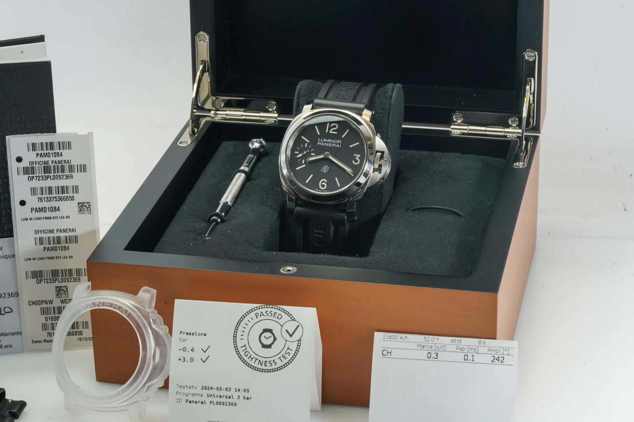 Panerai Luminor PAM01084 44mm Black 14