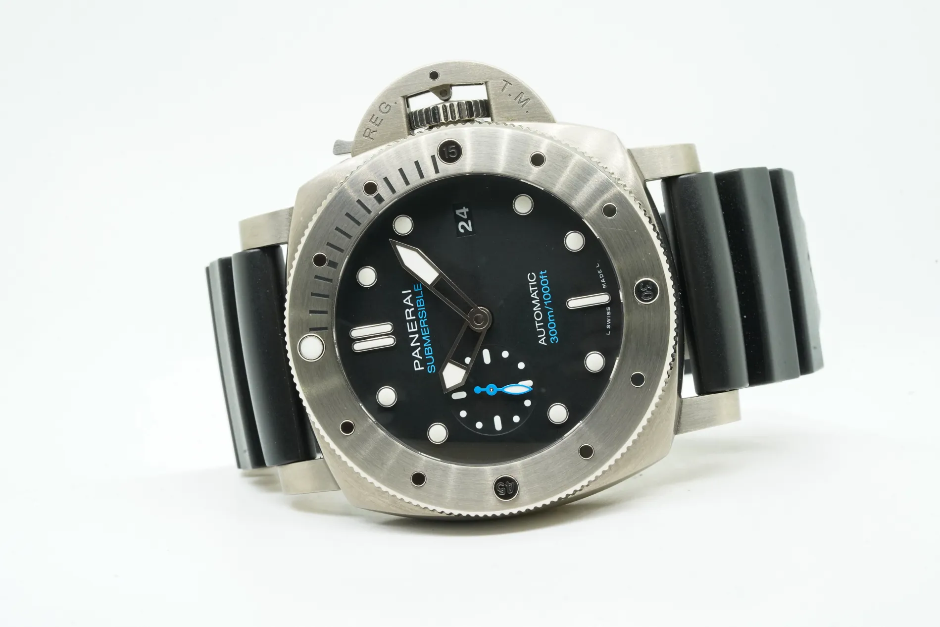 Panerai Submersible PAM 01305 Black