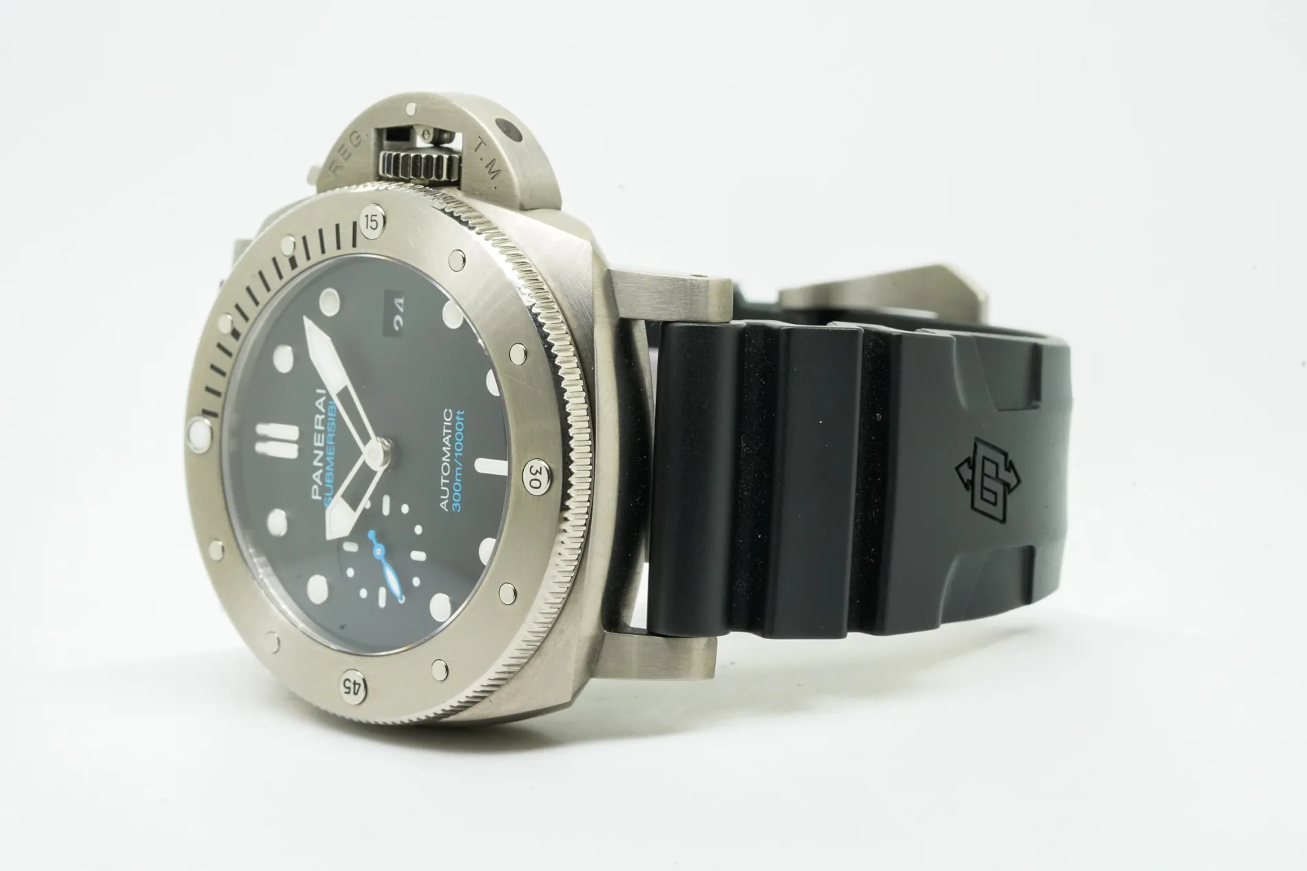 Panerai Submersible PAM 01305 Black 3