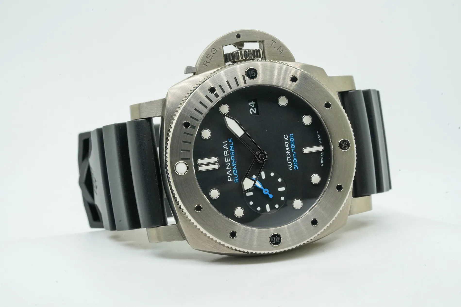 Panerai Submersible PAM 01305 Black 9