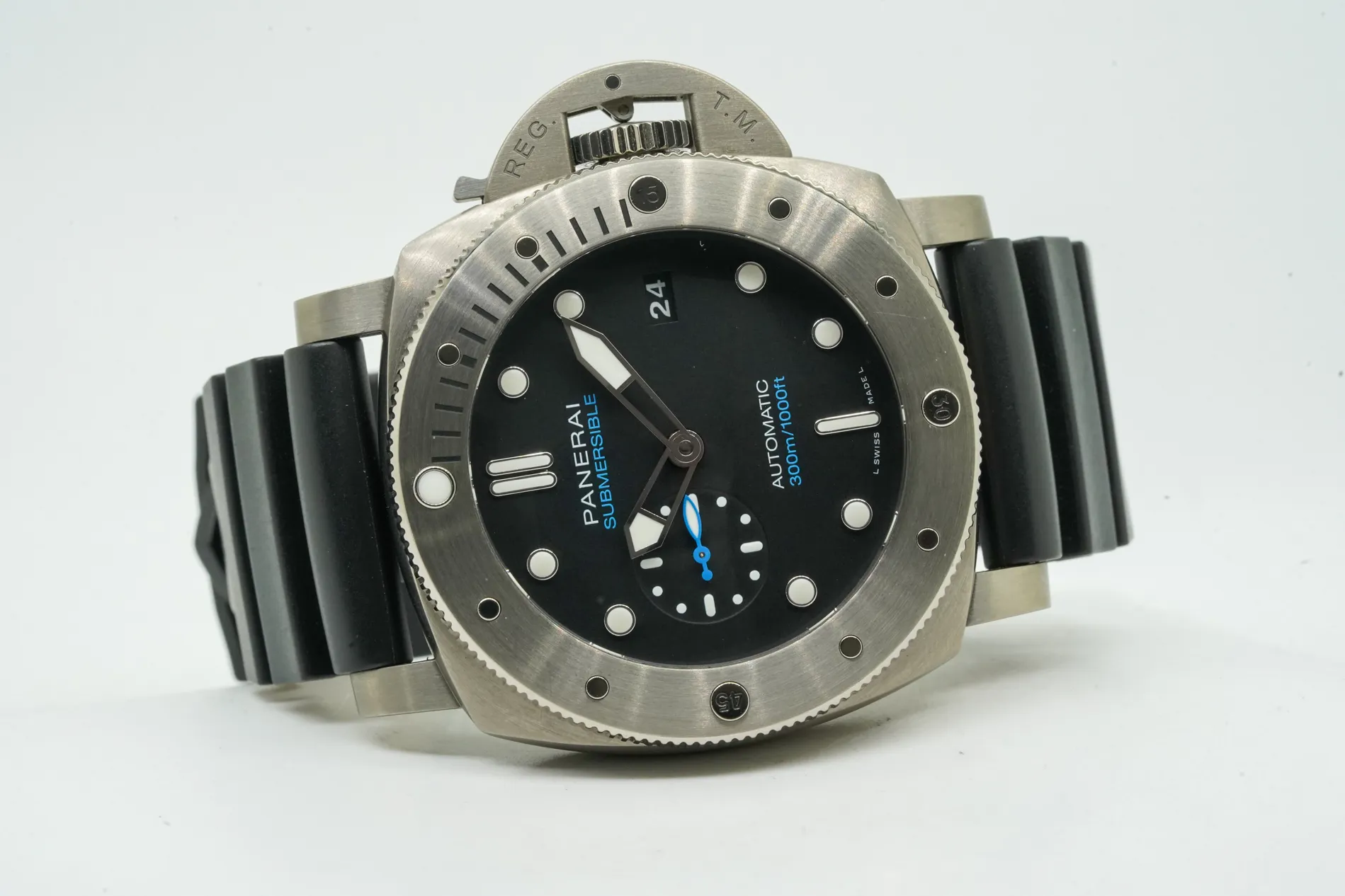 Panerai Submersible PAM 01305 Black 10