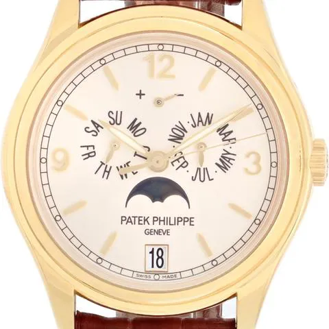 Patek Philippe Annual Calendar 5146J 39mm Yellow gold Champagne