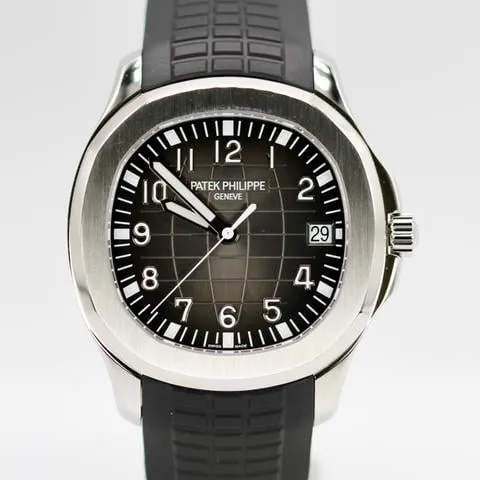 Patek Philippe Aquanaut 5167A-001 40mm Stainless steel Black