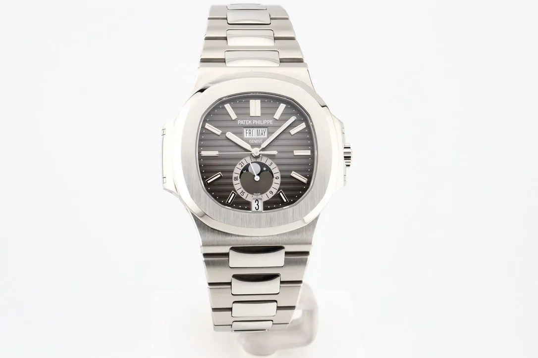 Patek Philippe Nautilus 5726/1A-001 40mm Stainless steel Black