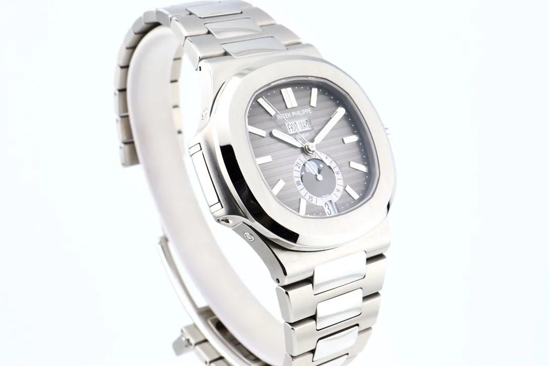 Patek Philippe Nautilus 5726/1A-001 40mm Stainless steel Black 9