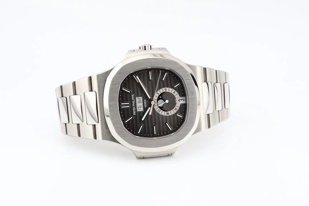 Patek Philippe Nautilus 5726/1A-001 40mm Stainless steel Black 10