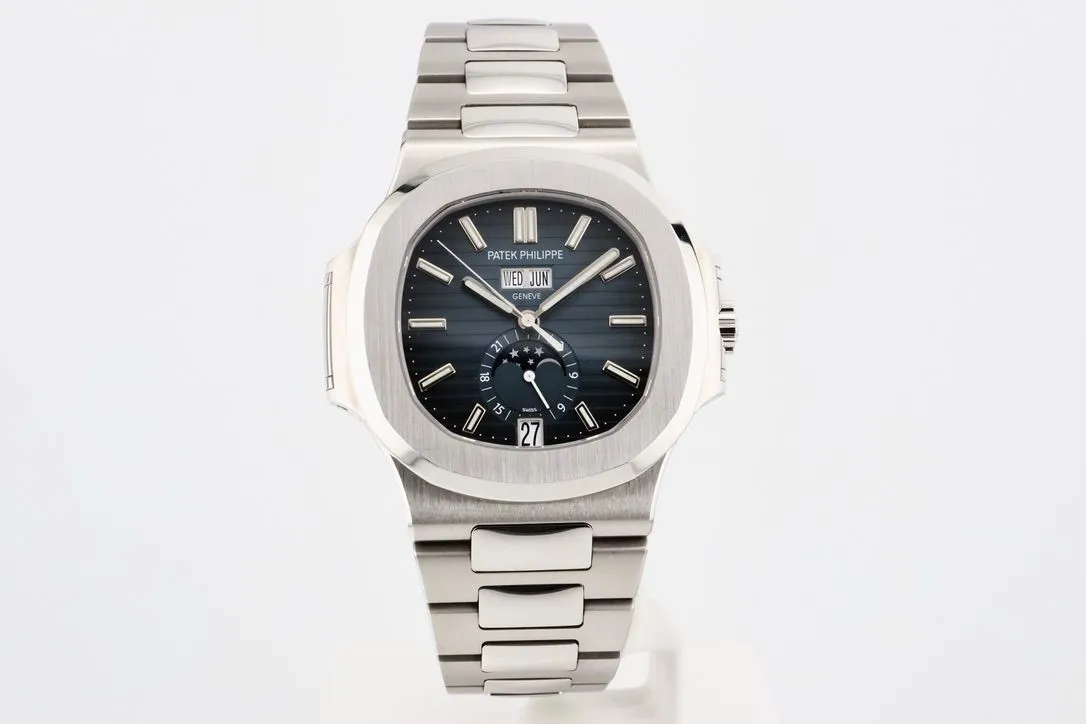 Patek Philippe Nautilus 5726/1A-014 40mm Stainless steel Blue