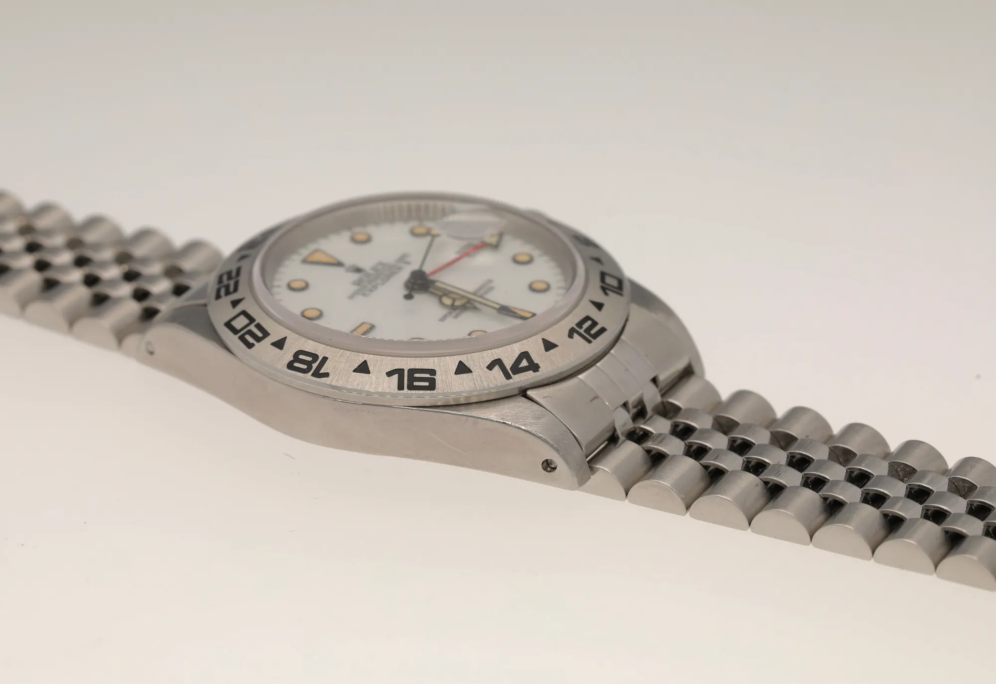 Rolex Explorer II 16550 40mm Porcelain 7