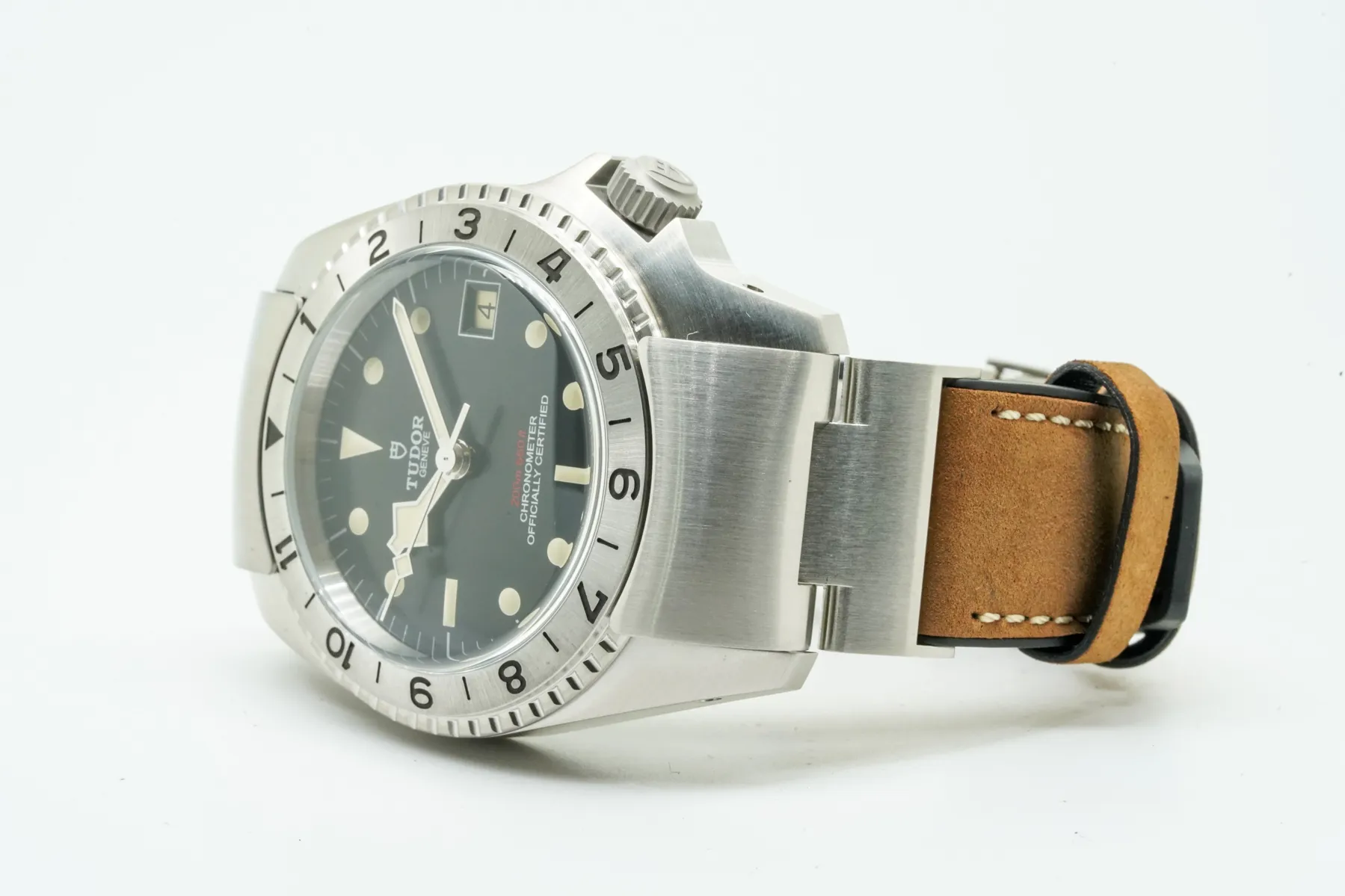 Tudor Black Bay P01 70150 42mm 3