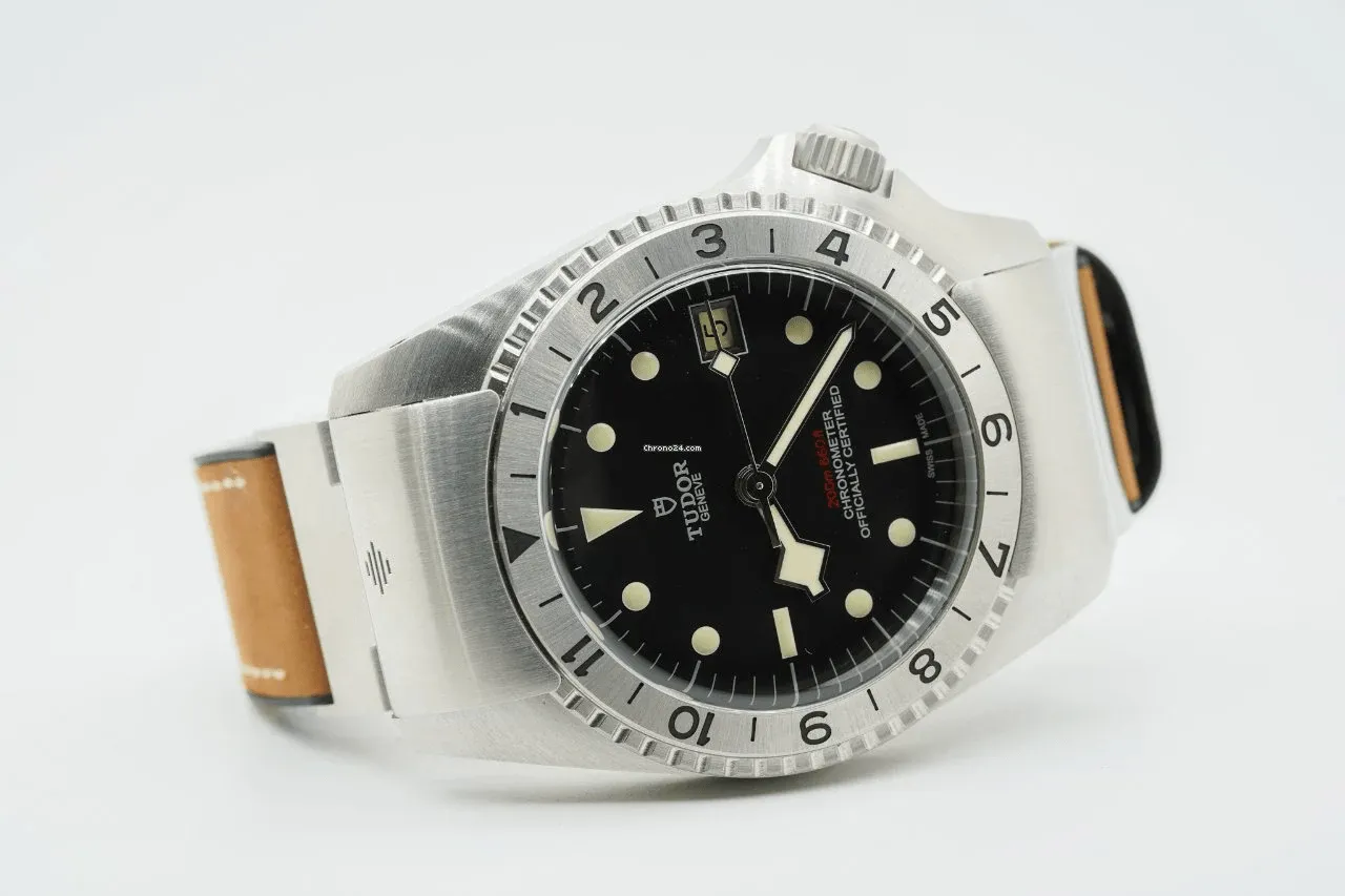 Tudor Black Bay 70150 11