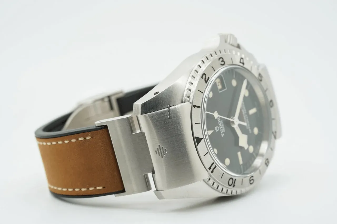 Tudor Black Bay 70150 14