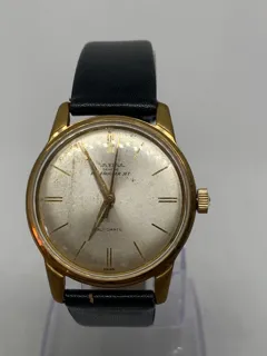 Universal Genève Polerouter 215- Yellow gold