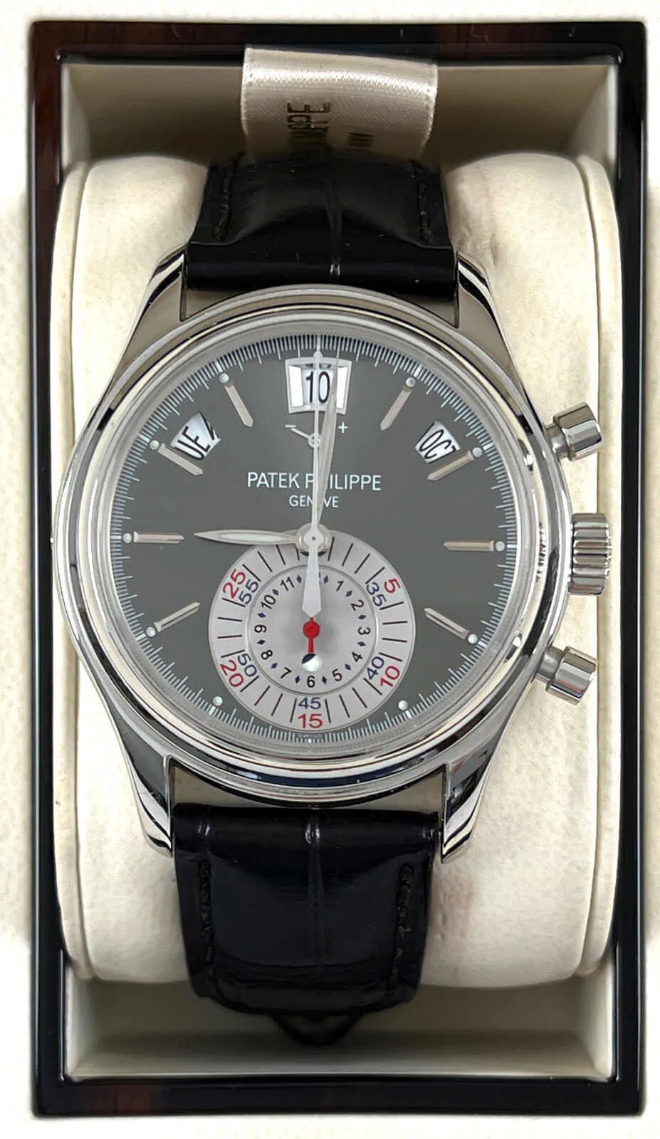 Patek Philippe Annual Calendar Chronograph 5960 40mm Platinum