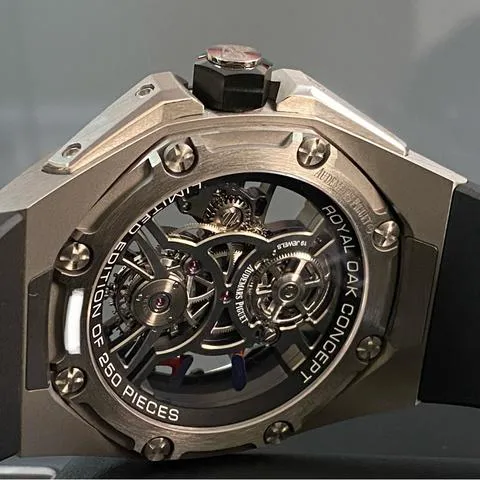 Audemars Piguet Royal Oak Concept 26631IO.OO.D002CA.01 42mm Titanium White 10