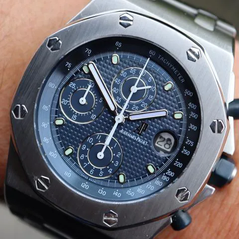 Audemars Piguet Royal Oak Offshore 25721ST/O/1000ST/01 42mm Stainless steel Blue