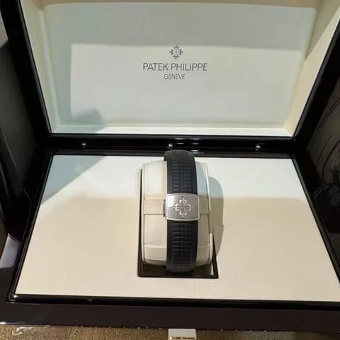 Patek Philippe Aquanaut 5167A-001 40mm Stainless steel Black 2