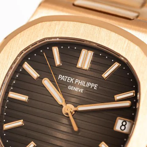 Patek Philippe Nautilus 5711/1R-001 40mm Rose gold Brown 3