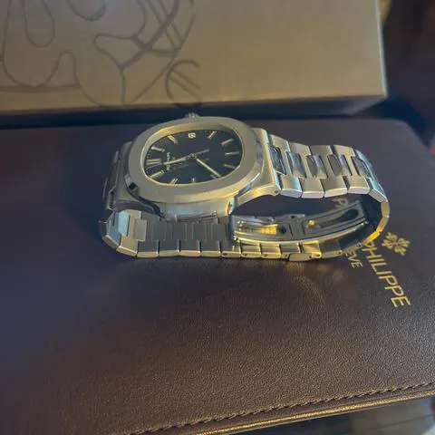 Patek Philippe Nautilus 5711 40mm Stainless steel Blue 1