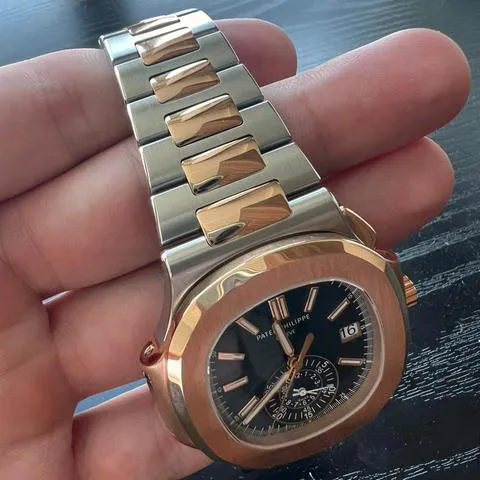 Patek Philippe Nautilus 5980/1R-001 40.5mm Rose gold Black 4