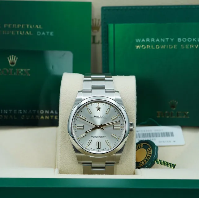 Rolex Oyster Perpetual 124300-0001 41mm Oystersteel Silver 7