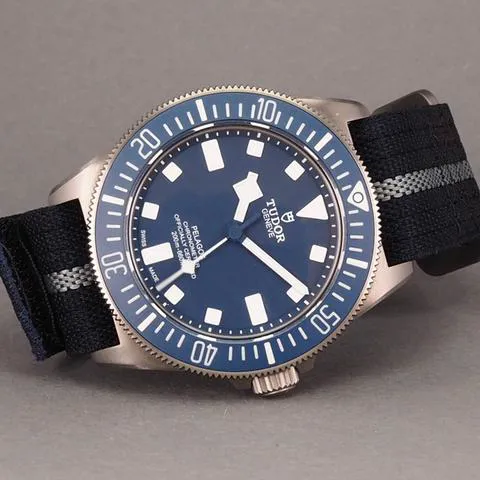 Tudor Pelagos 25707B/21 42mm Titanium Blue 4