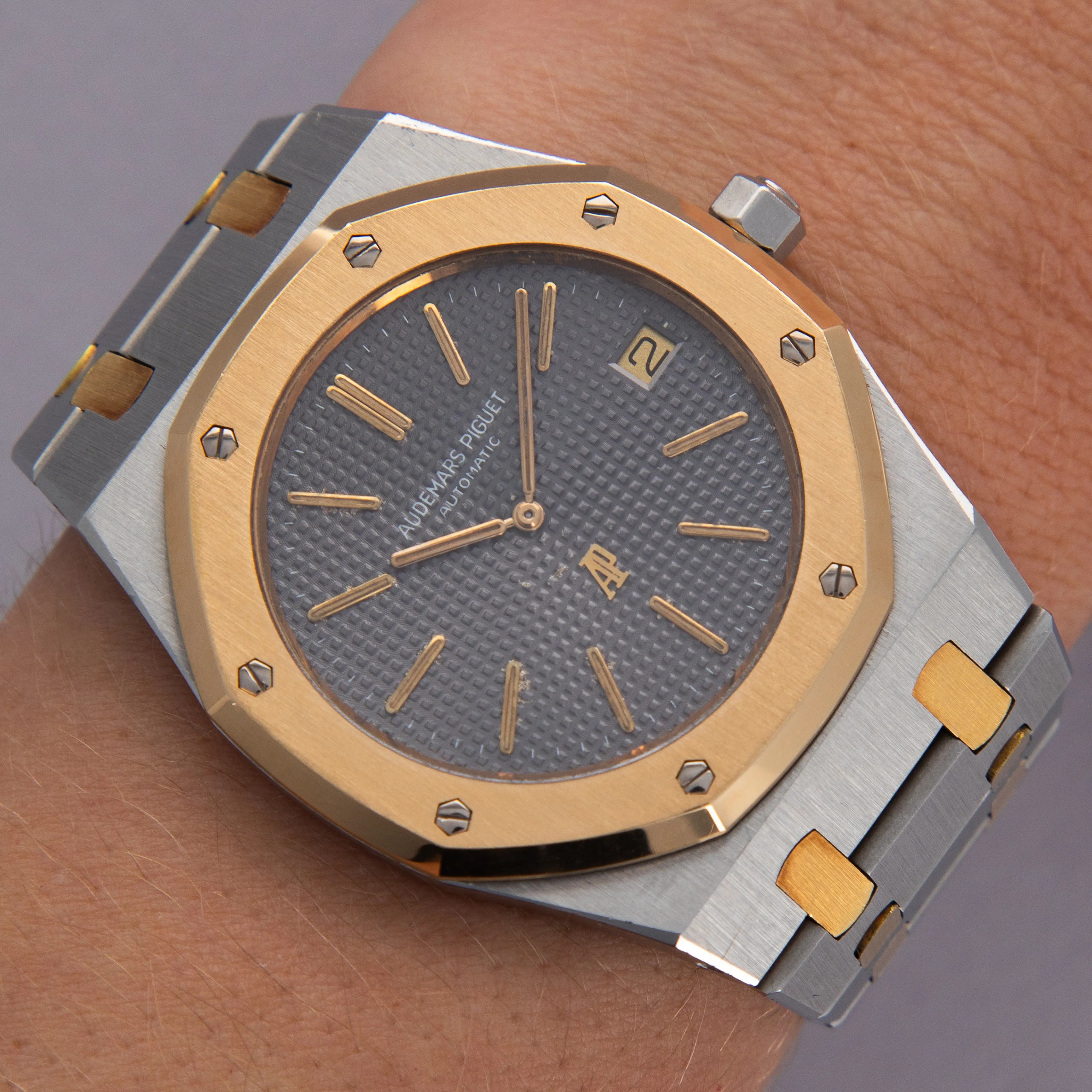 Audemars Piguet Royal Oak 5402 BA 39mm Yellow gold and Stainless steel Gray 17