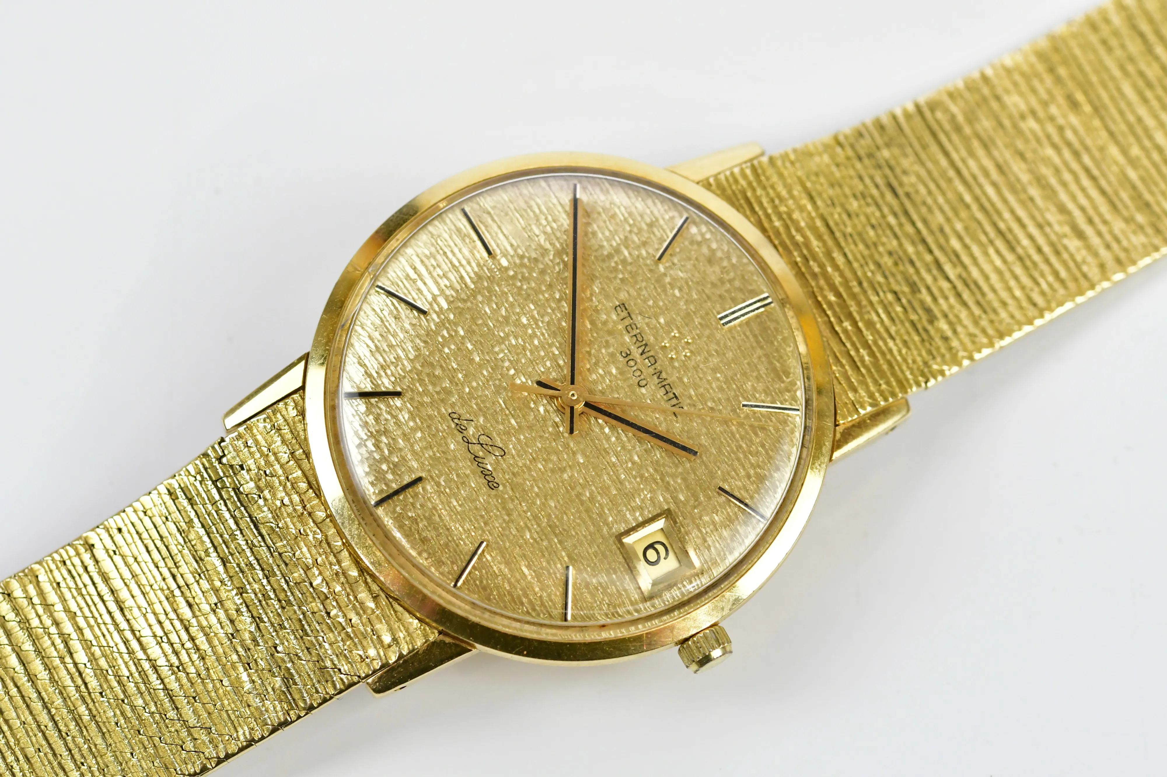 Eterna 30mm Yellow gold 1