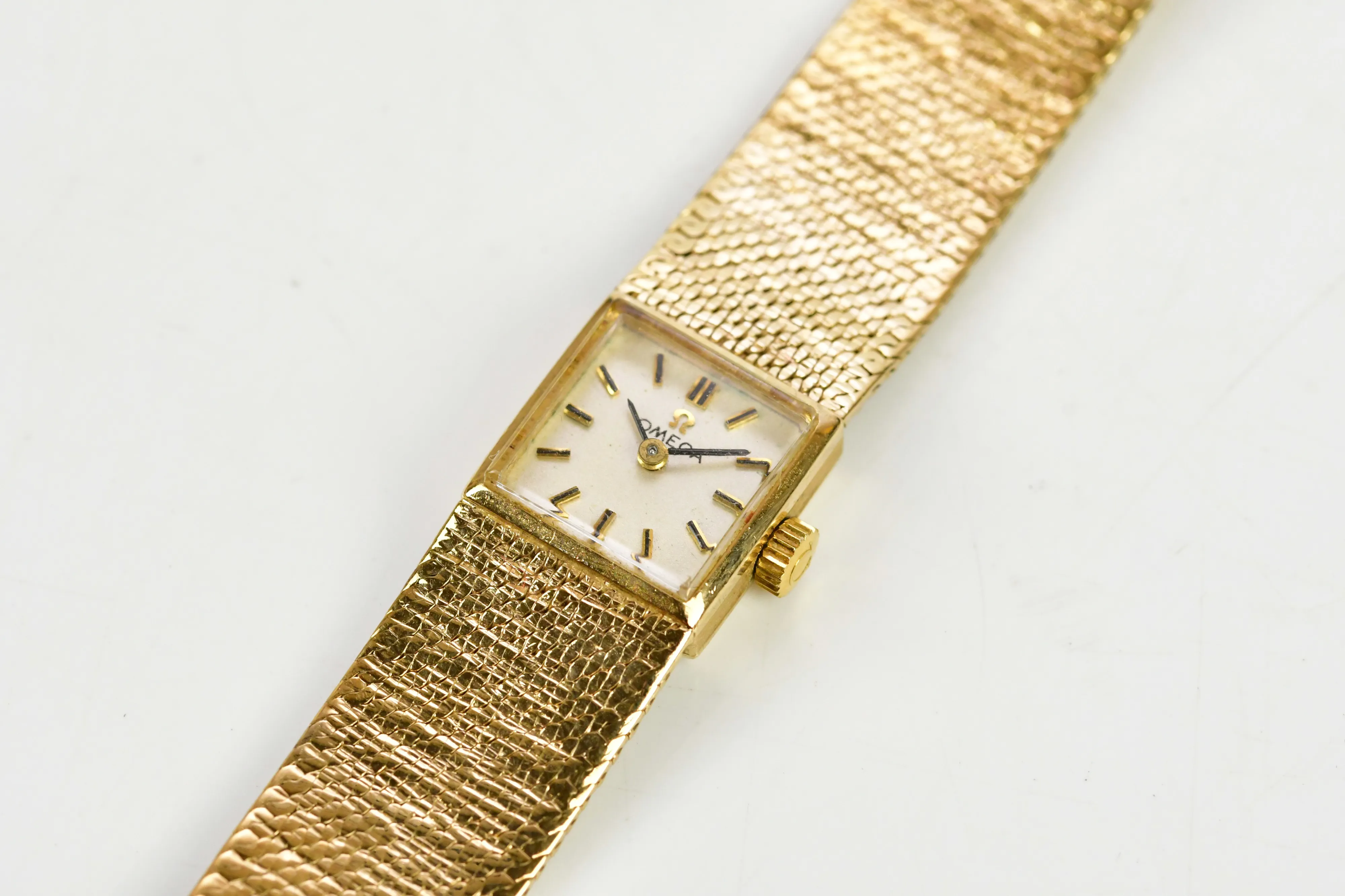 Omega Yellow gold 2