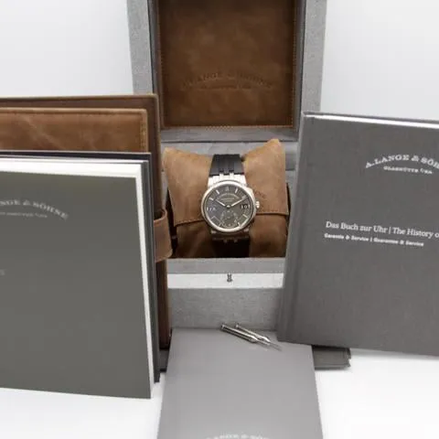 A. Lange & Söhne Odysseus 363.068 40.5mm White gold Gray 15