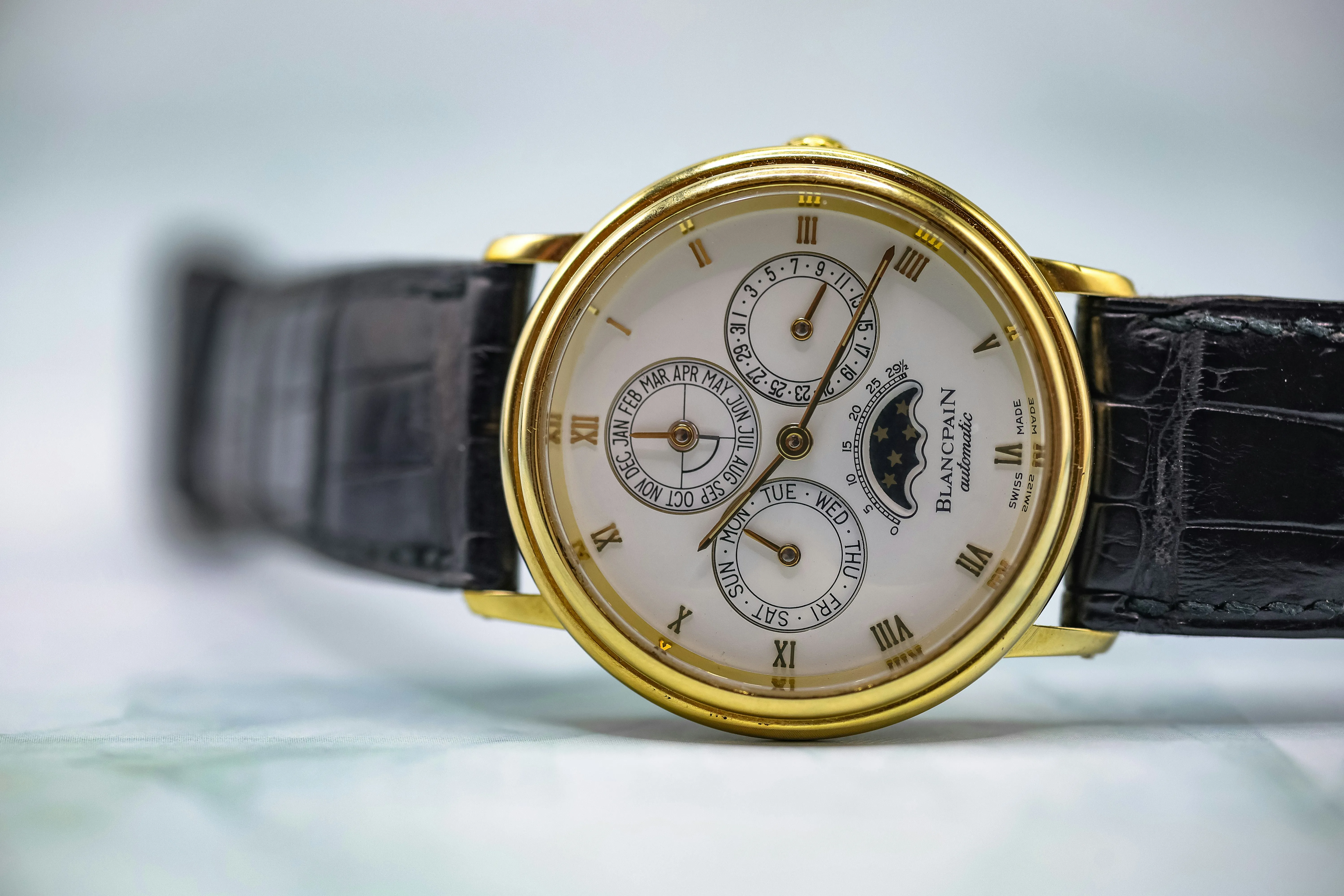 Blancpain Villeret 5495 34mm Yellow gold White 9