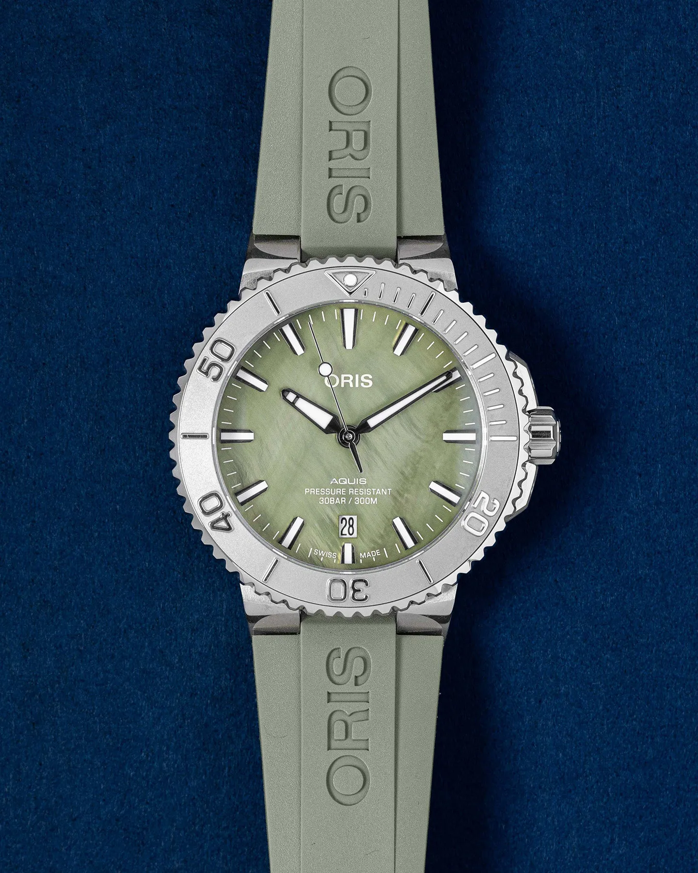 Oris Aquis New York Harbor Edition 01 733 7766 4187 41.5mm Stainless steel Green