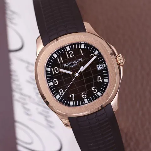 Patek Philippe Aquanaut 5167R-001 40mm Rose gold Brown