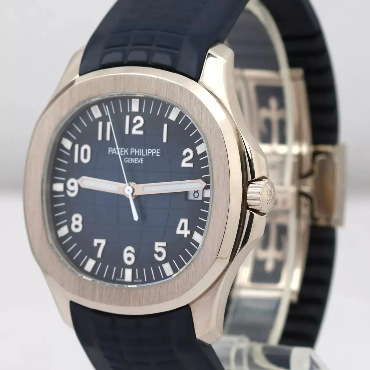 Patek Philippe Aquanaut 5168G-001 42mm White gold Blue 1