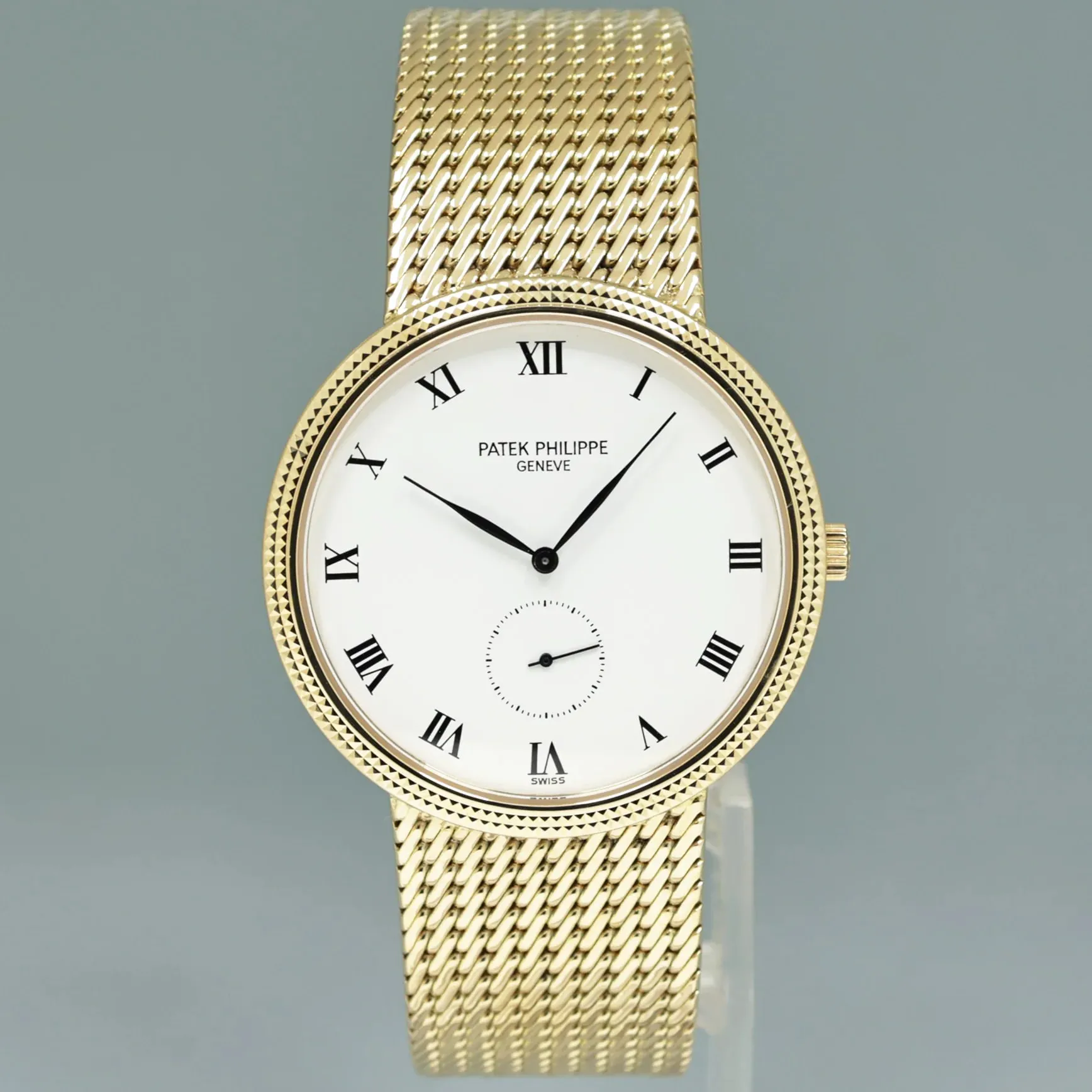 Patek Philippe Calatrava 3919J 33mm Yellow gold White