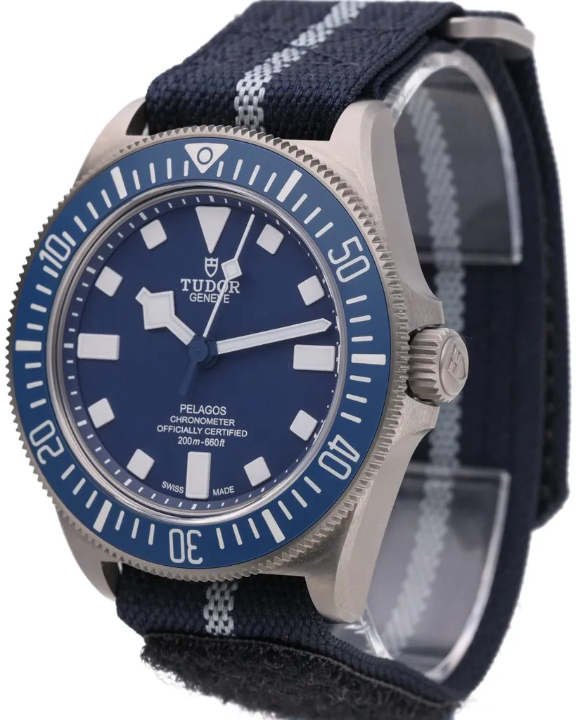 Tudor Pelagos 25707B/21 42mm Titanium Blue 3