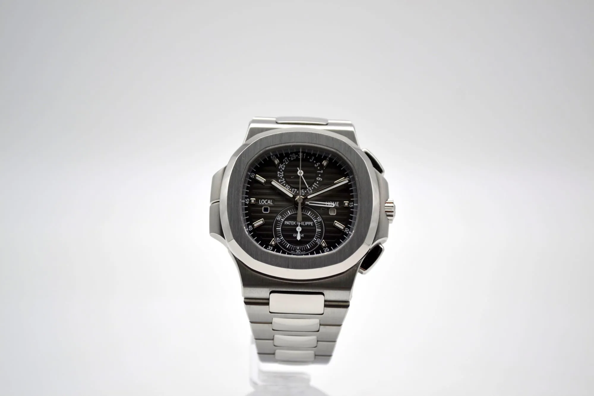 Patek Philippe Nautilus 5990/1A-001 40mm Stainless steel Black 1