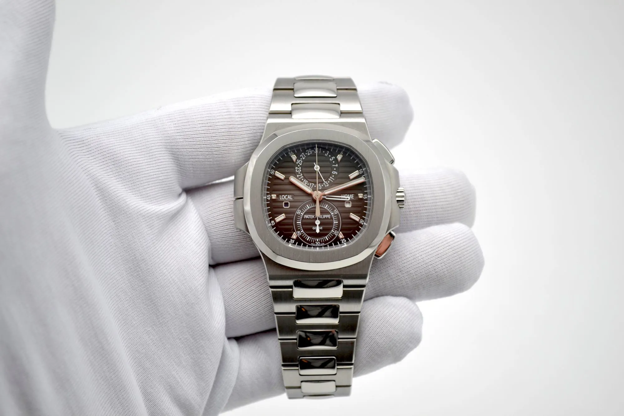 Patek Philippe Nautilus 5990/1A-001 40mm Stainless steel Black 6