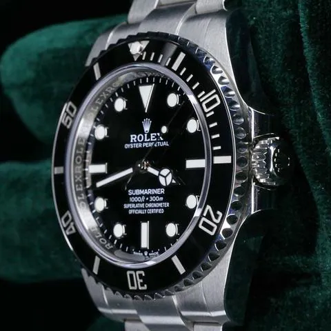 Rolex Submariner 124060 41mm Stainless steel Black 3