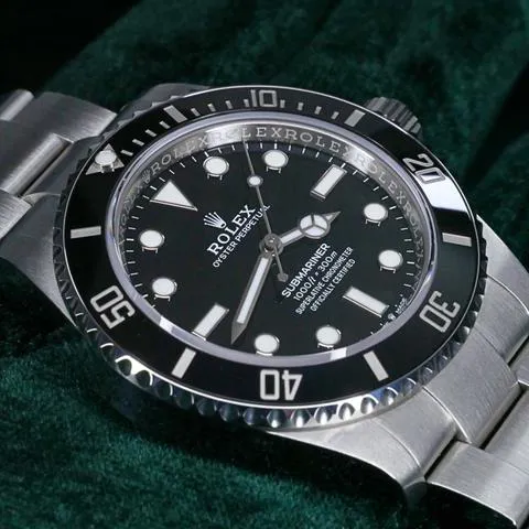 Rolex Submariner 124060 41mm Stainless steel Black 6