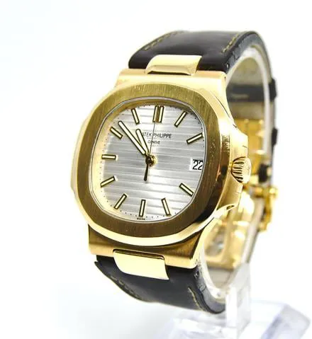 Patek Philippe Nautilus 5711J-001 40mm Yellow gold Silver 1