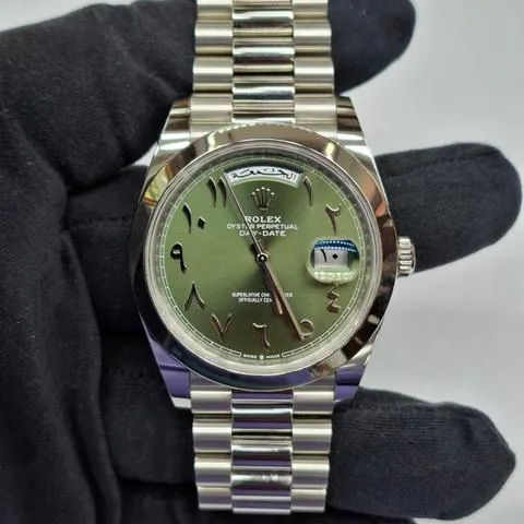 Rolex Day-Date 40 228206 40mm Platinum Green